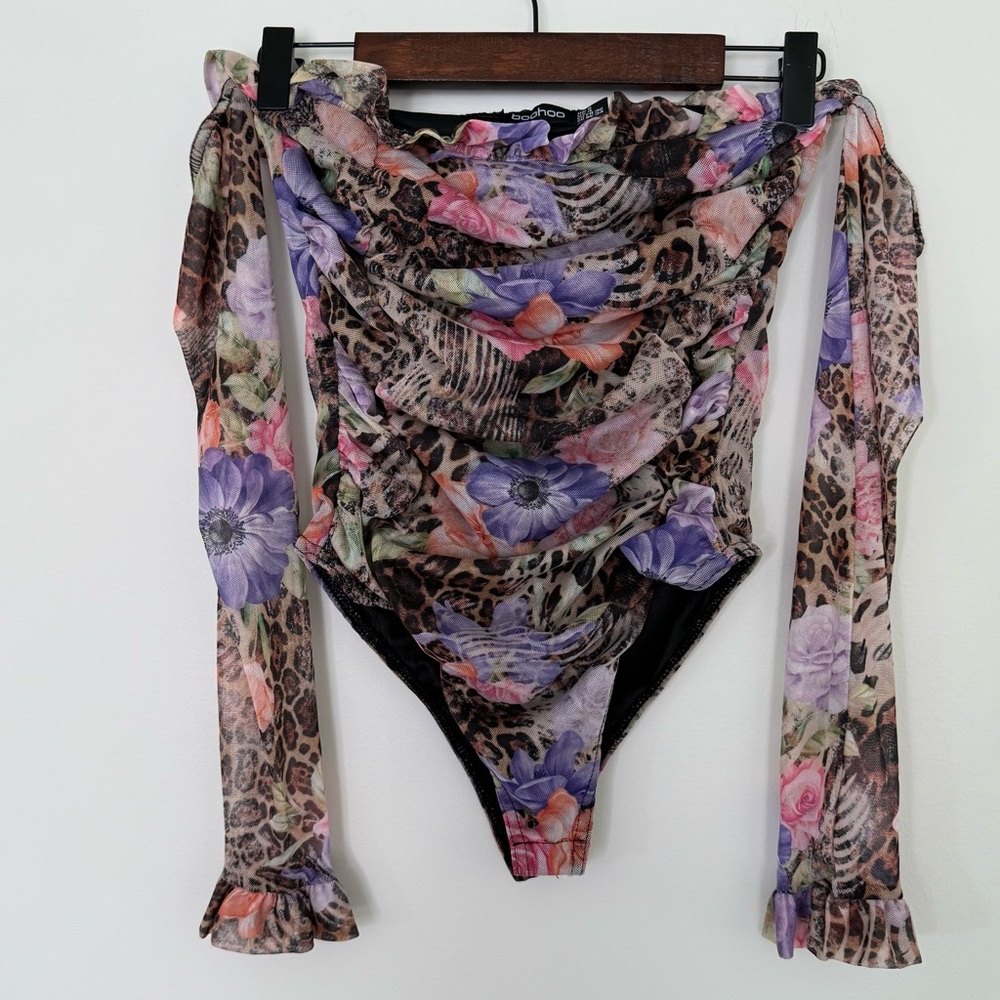 Boohoo Floral Animal Print Bodysuit Size 4/Small